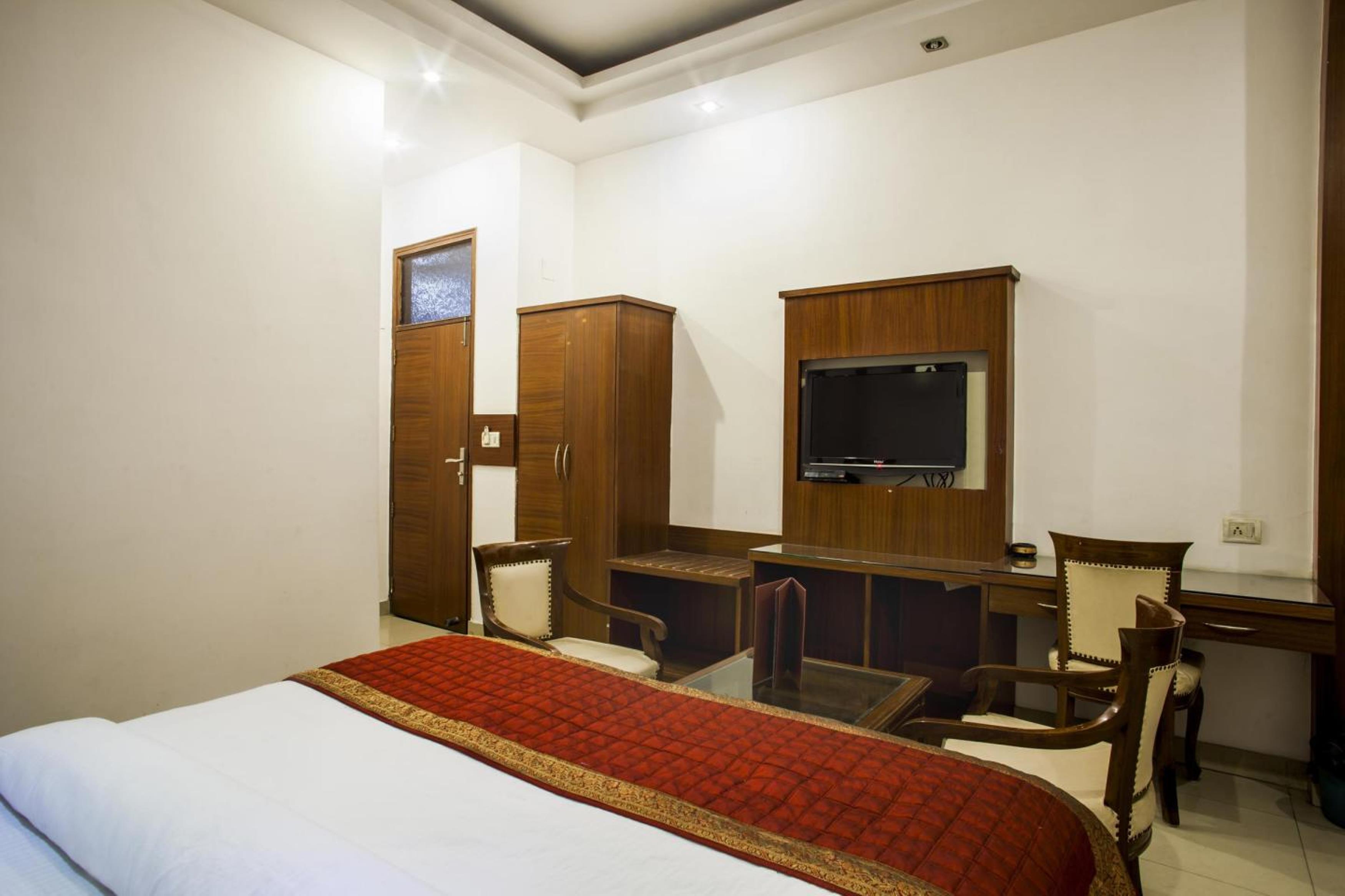 ניו דלהי Oyo 3472 Hotel Rama Inn מראה חיצוני תמונה