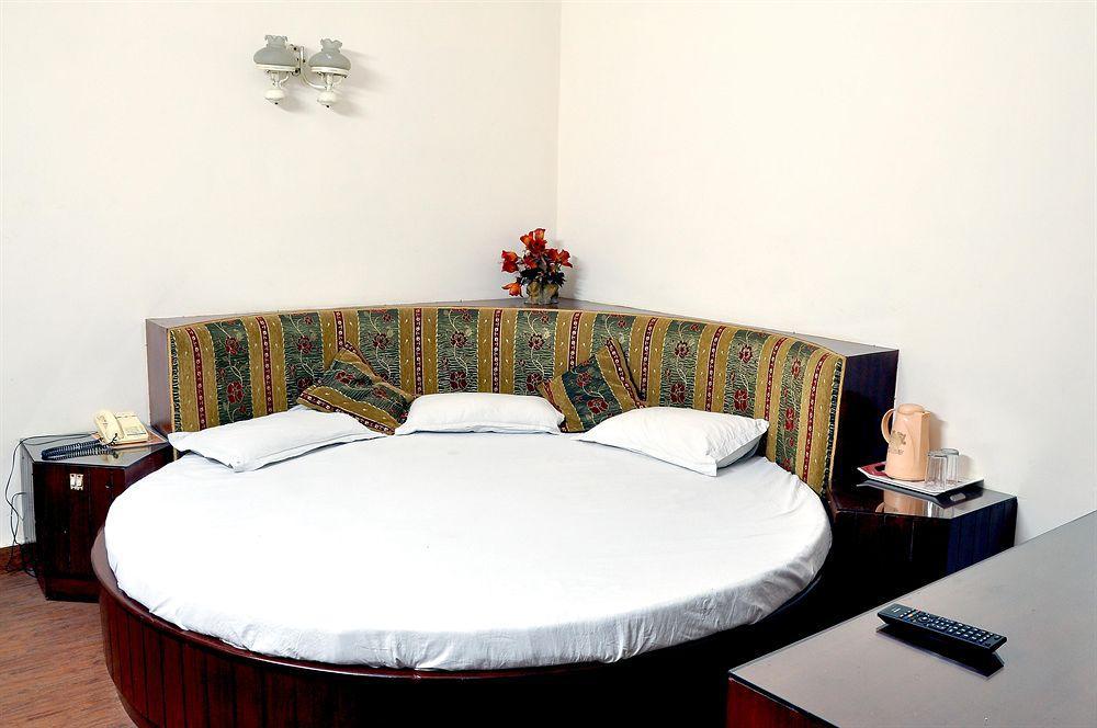 ניו דלהי Oyo 3472 Hotel Rama Inn מראה חיצוני תמונה
