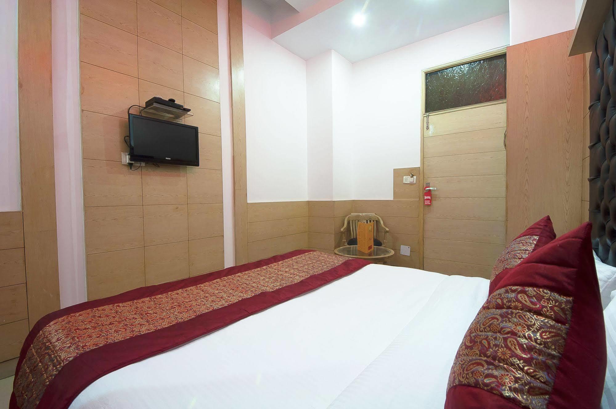 ניו דלהי Oyo 3472 Hotel Rama Inn מראה חיצוני תמונה